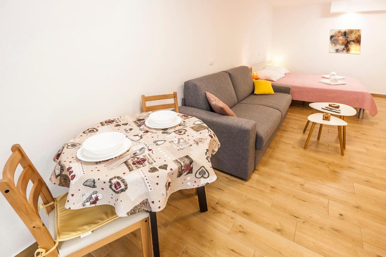Studio & Apartment 'The Roots Apartments' Near Pula, Istria, Croatia Luaran gambar